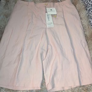 Womans Vintage Givenchy en plus Linen pink shorts